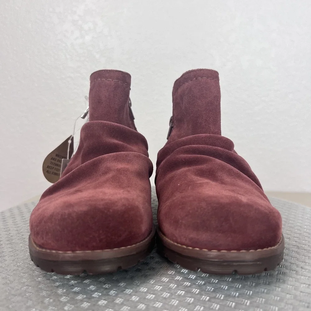Clarks Aspra Walk Waterproof Ankle Boots Womens 9 Wide Rich Red Suede Comfort
